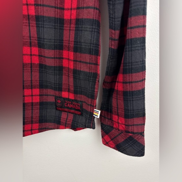 HBC Team Canada Red and Black Plaid Button-Down cotton flannel Shirt size XS - Picture 6 of 9